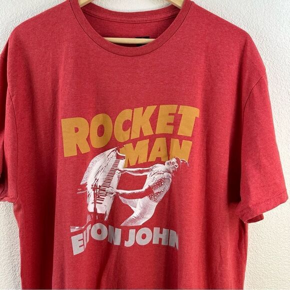 Elton John Rocket Man red t-shirt size 2X - Picture 4 of 4